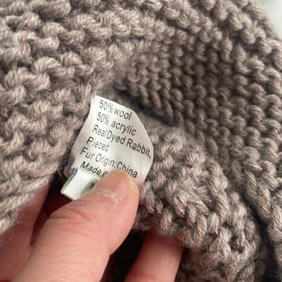 HAT ATTACK Real Fur Pom Beanie - Picture 4 of 5